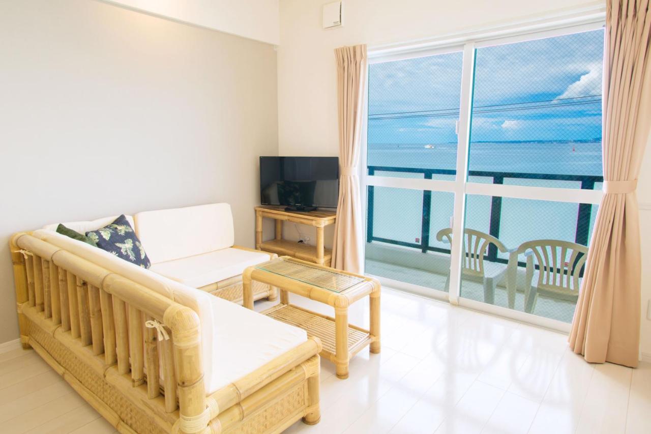 Costa Bella Condominium Resort Мотобу Екстер'єр фото