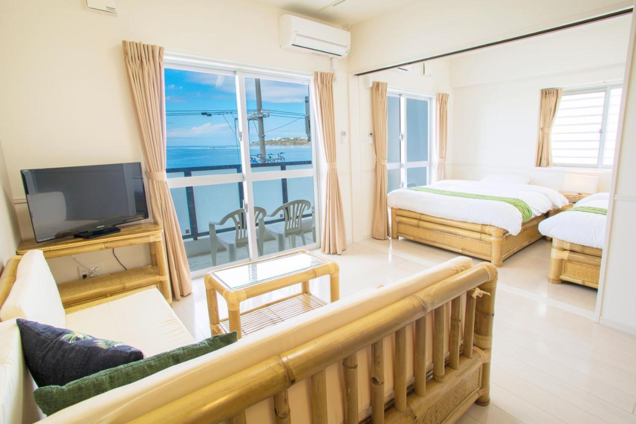 Costa Bella Condominium Resort Мотобу Екстер'єр фото