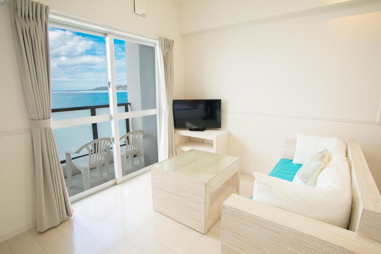 Costa Bella Condominium Resort Мотобу Екстер'єр фото